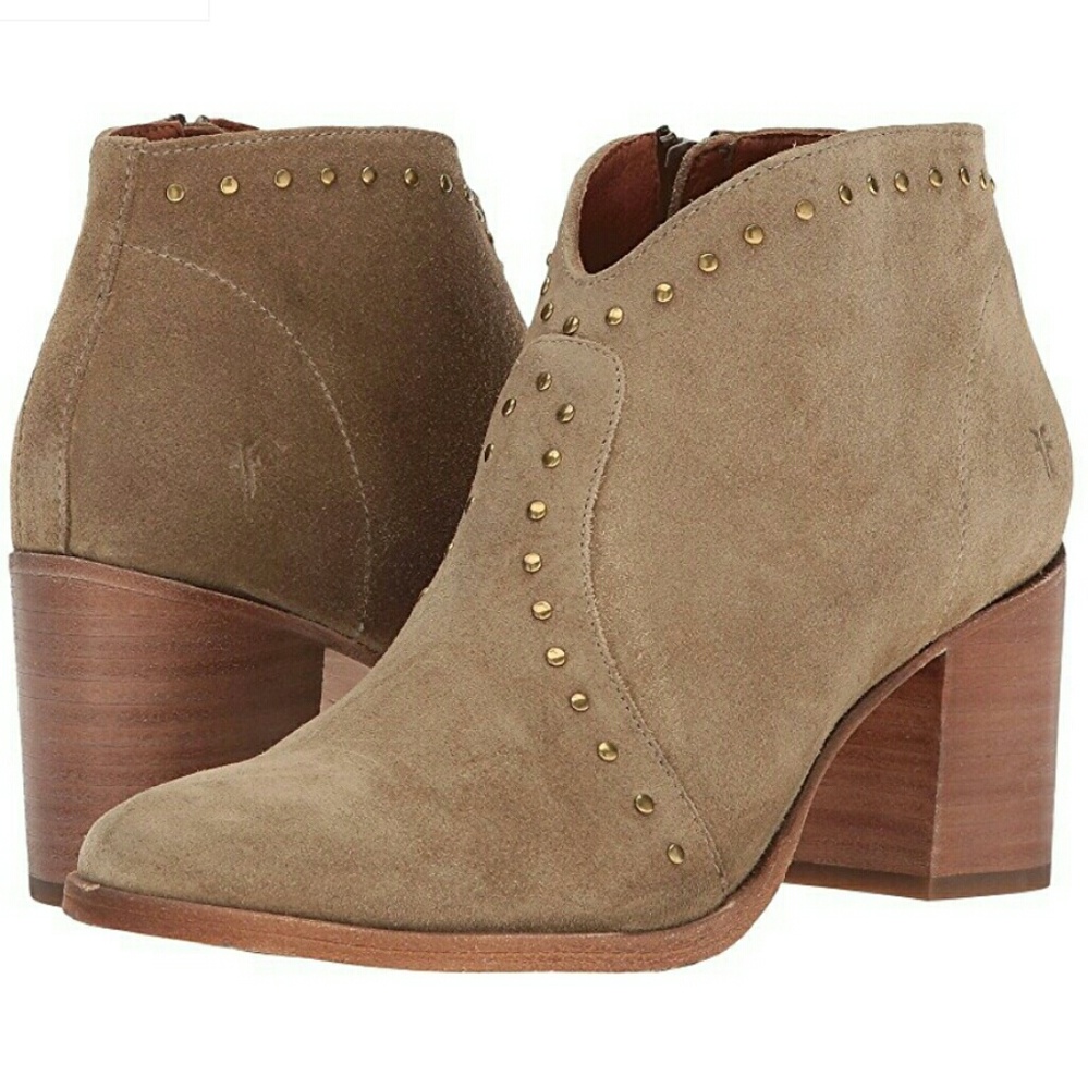 *SALE* FRYE women's boots sz 9